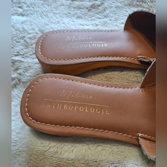 Matisse Anthropologie Slides 9 - Picture 3 of 6